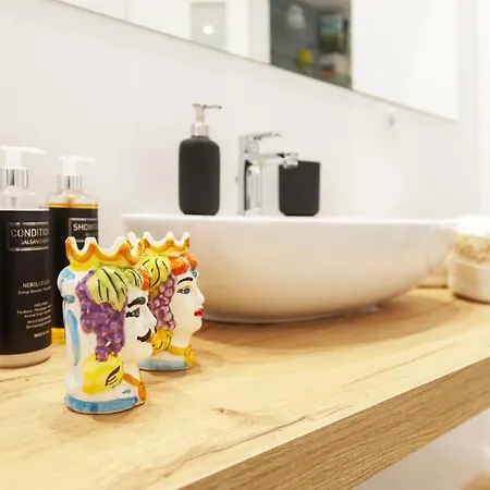 Traiano Luxury * バーリ