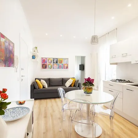 Lägenhet Traiano Luxury Bari